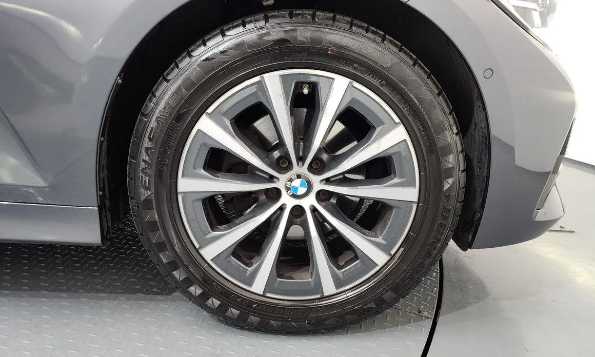 BMW 3-Series — фото 10