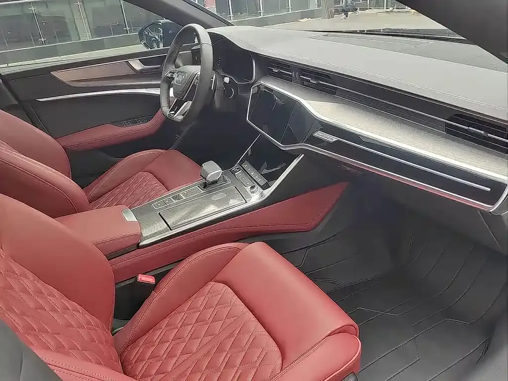 Audi A7L — фото 5