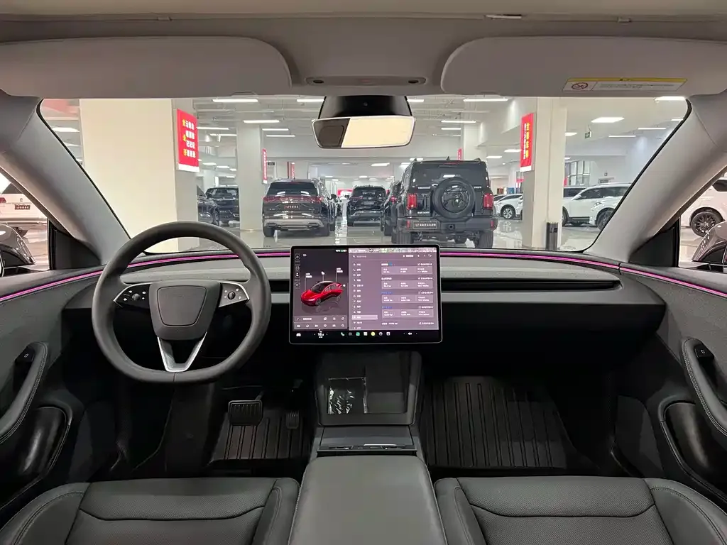 Tesla Model 3 — фото 3