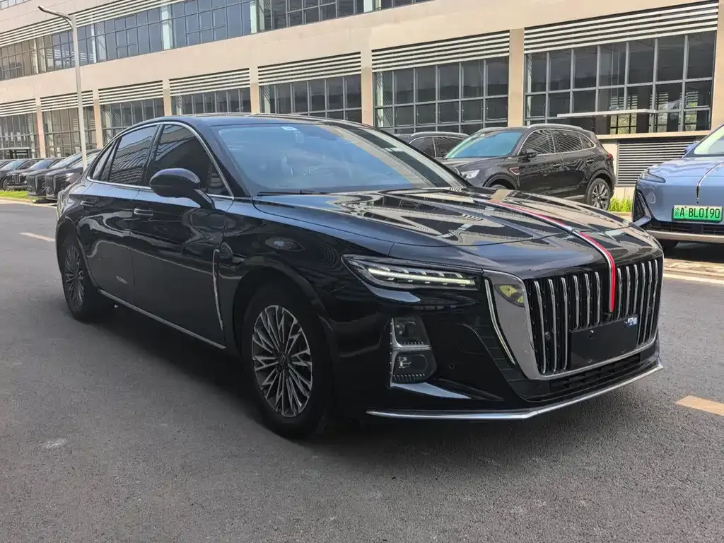 Hongqi H5 — фото 10