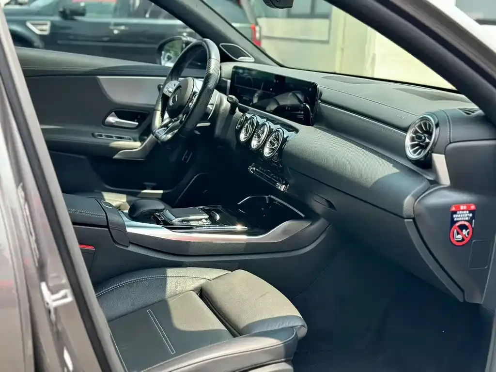 Mercedes-Benz A-Class AMG — фото 3