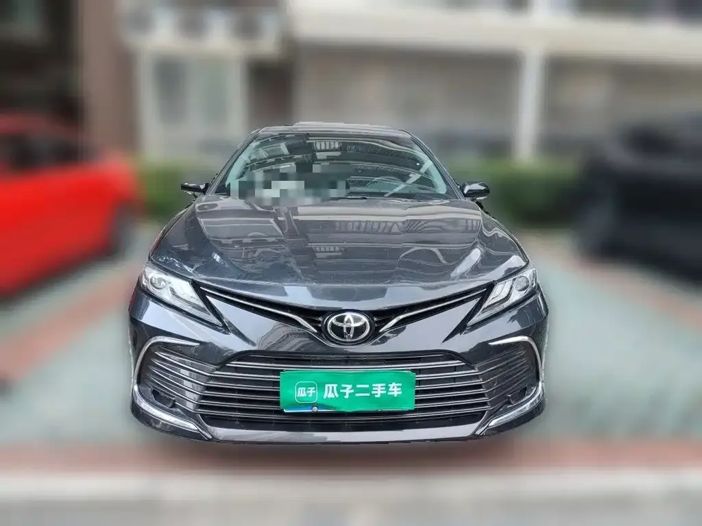 Toyota Camry — фото 8