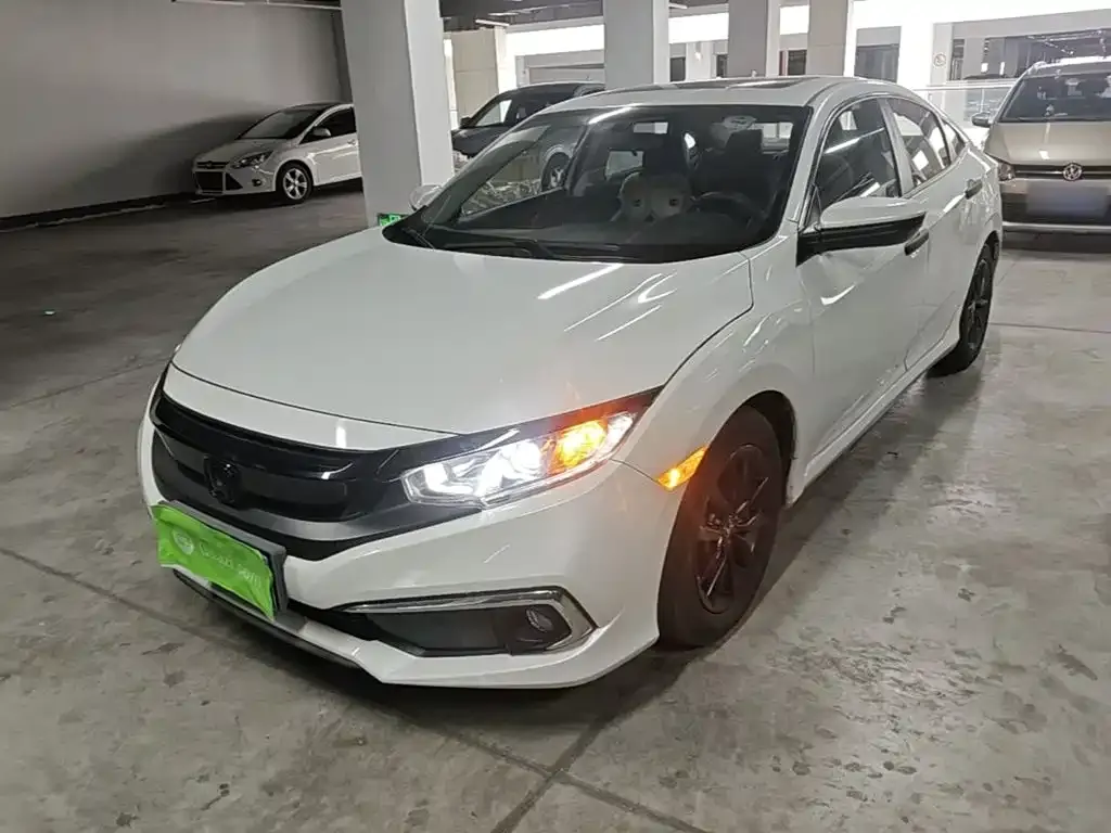 Honda Civic — фото 1