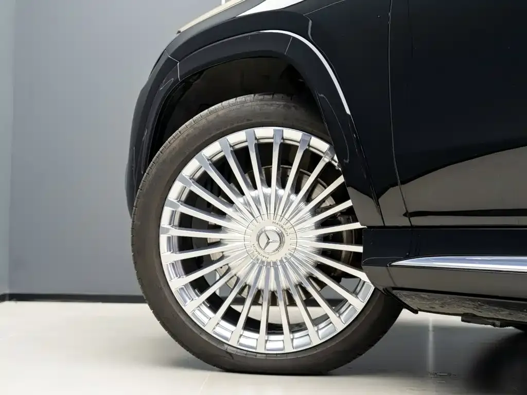 Mercedes-Benz GLS — фото 3