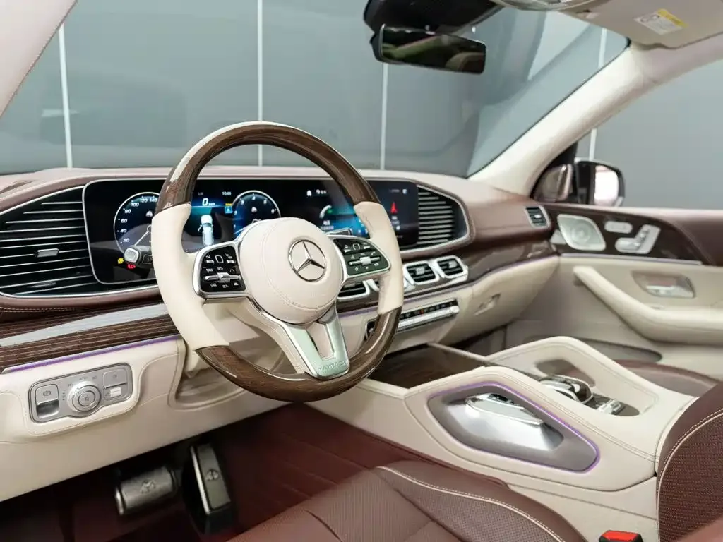 Mercedes-Benz GLS — фото 5