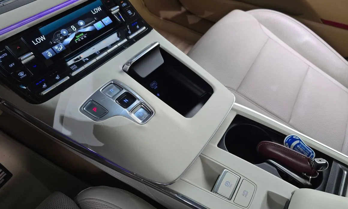 Hyundai Grandeur — фото 10