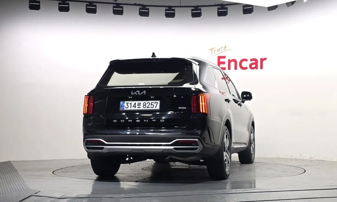 Kia Sorento — фото 8