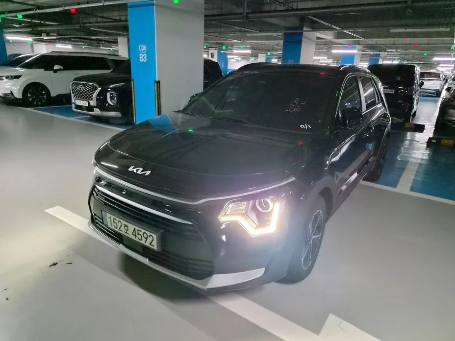 Kia Niro — фото 1
