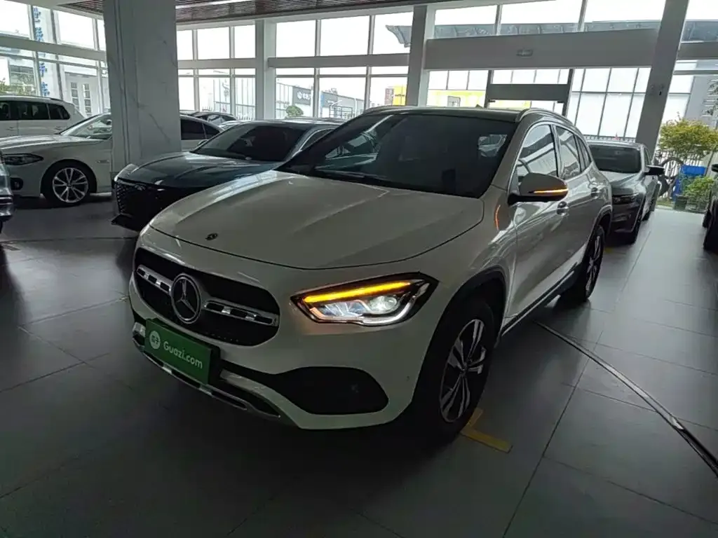 Mercedes-Benz GLA — фото 10