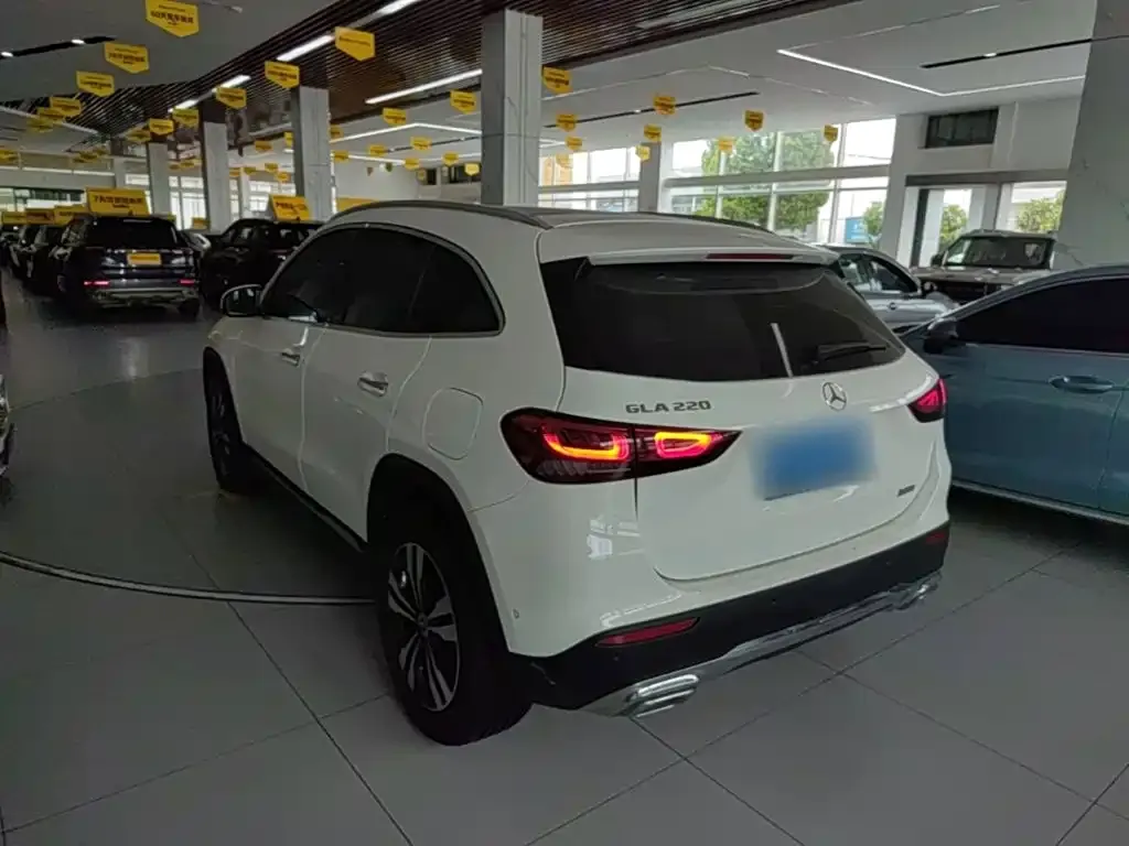 Mercedes-Benz GLA — фото 2