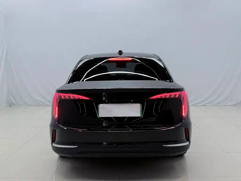 Hongqi E-QM5 — фото 8