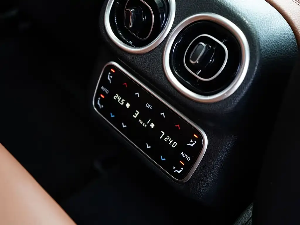 Mercedes-Benz GLC — фото 2