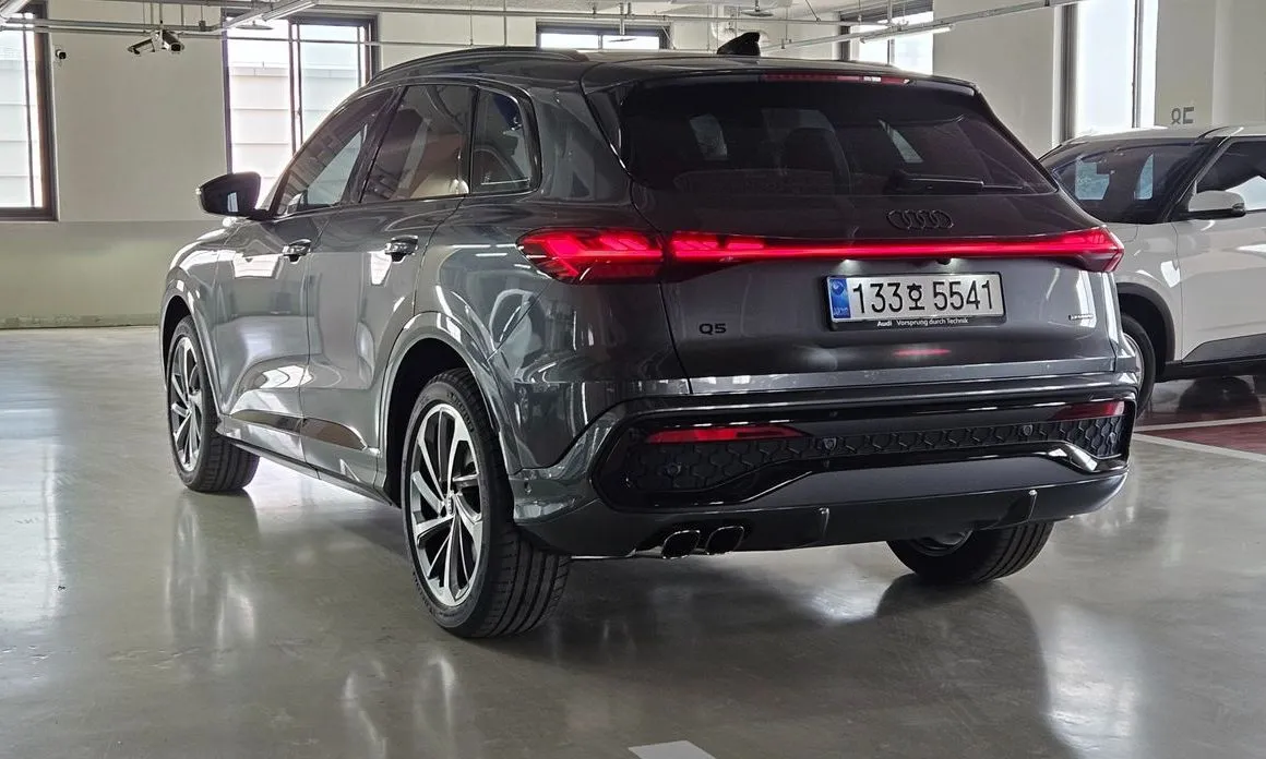 Audi Q5 — фото 9