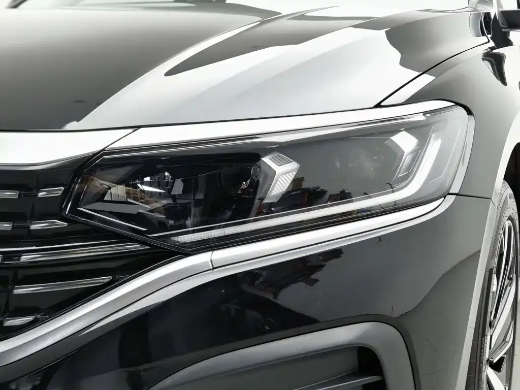Volkswagen Passat — фото 6