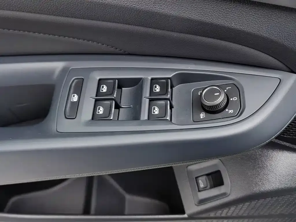 Volkswagen Passat — фото 7