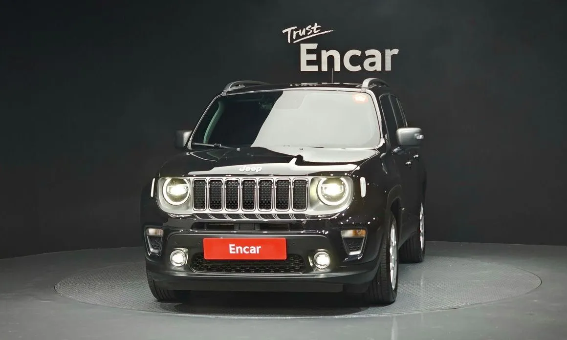 Jeep Renegade — фото 3