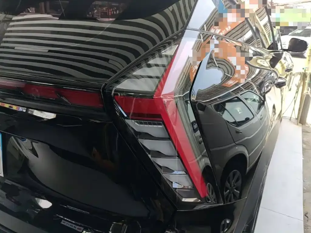 Geely Boyue L — фото 9
