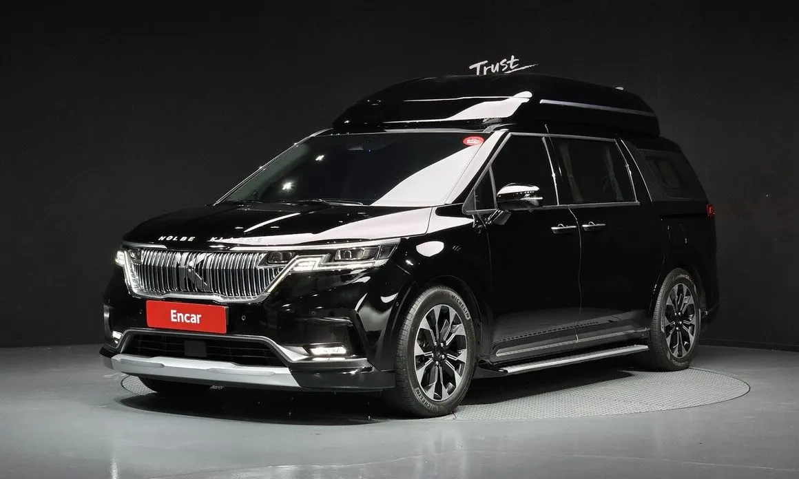 Kia Carnival — фото 1