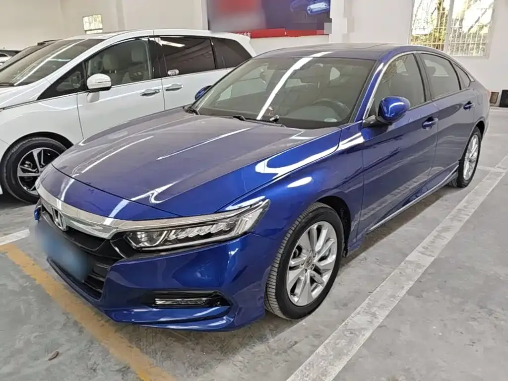 Honda Accord — фото 10