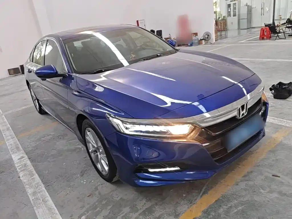 Honda Accord — фото 4