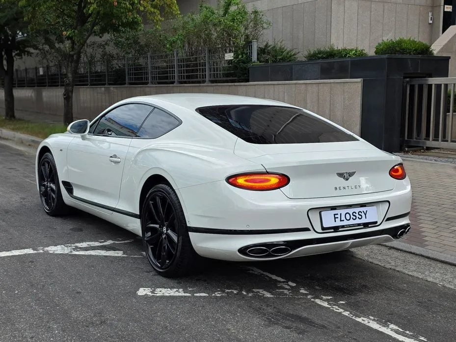 Bentley Continental — фото 6