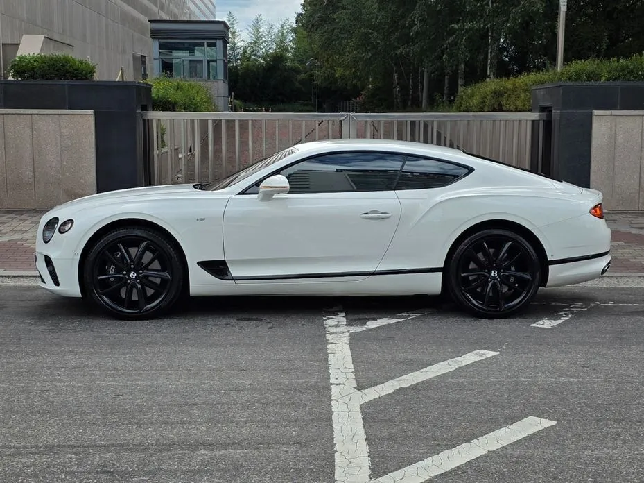 Bentley Continental — фото 5