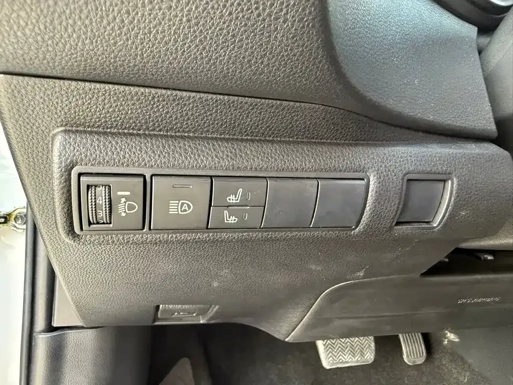 Toyota Levin — фото 10