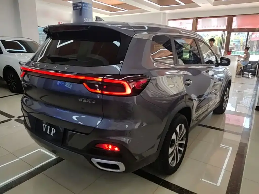 Chery Tiggo 8 — фото 10