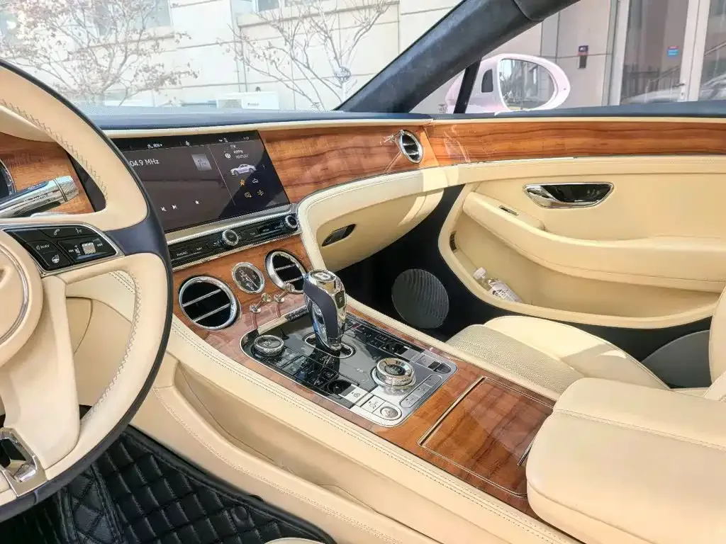 Bentley Continental — фото 7