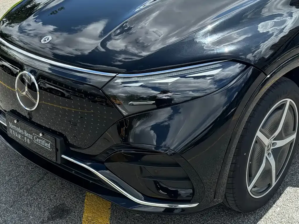 Mercedes-Benz EQS SUV — фото 5