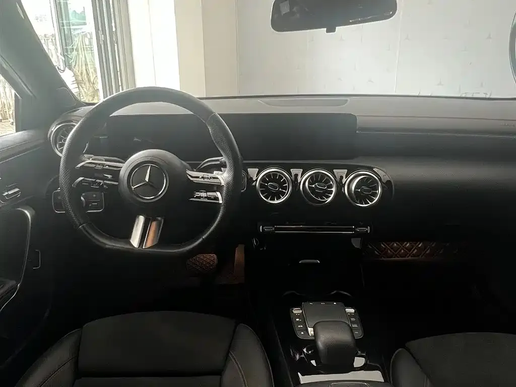 Mercedes-Benz A-Class — фото 10