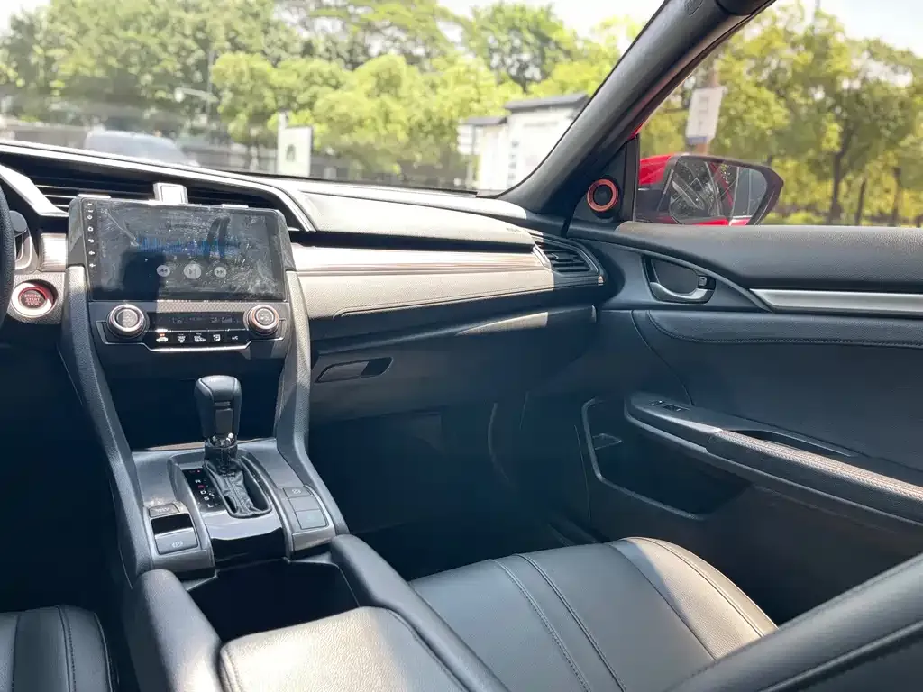 Honda Civic — фото 8