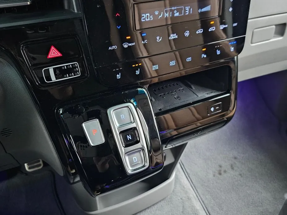 Hyundai Staria — фото 9