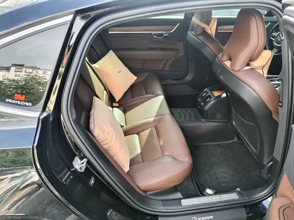 Volvo S90 — фото 2