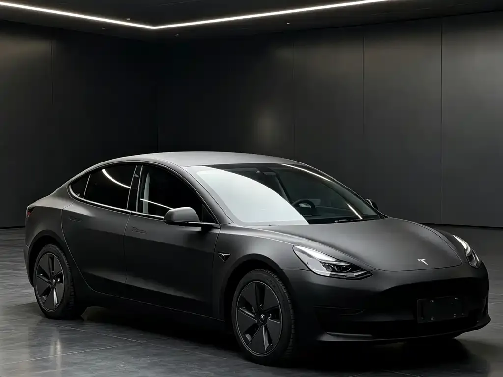 Tesla Model 3 — фото 4