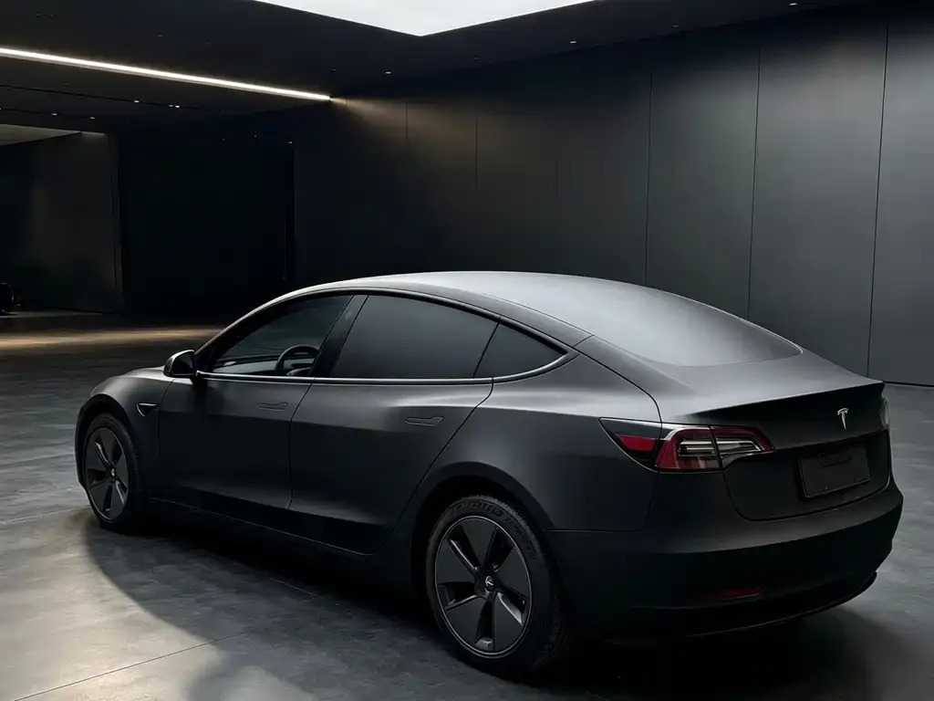Tesla Model 3 — фото 8