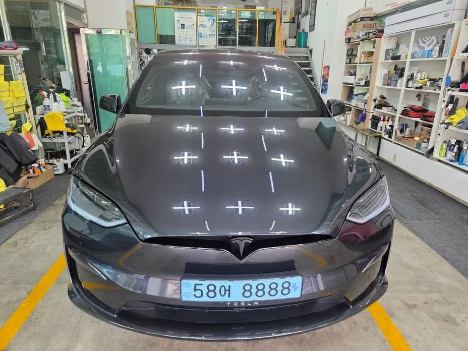 Tesla Model X AWD 1