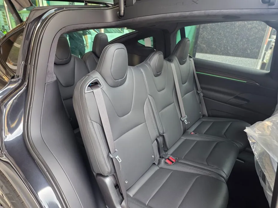 Tesla Model X — фото 4