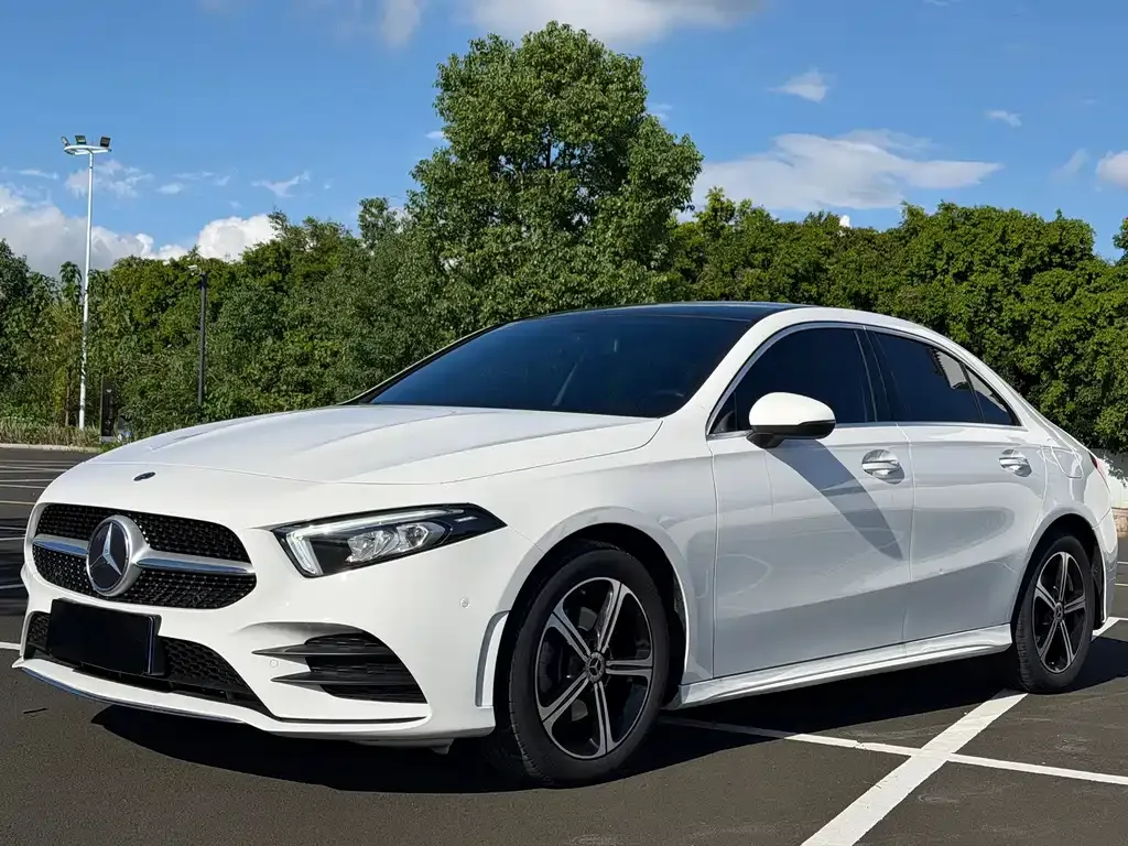 Mercedes-Benz A-Class — фото 7