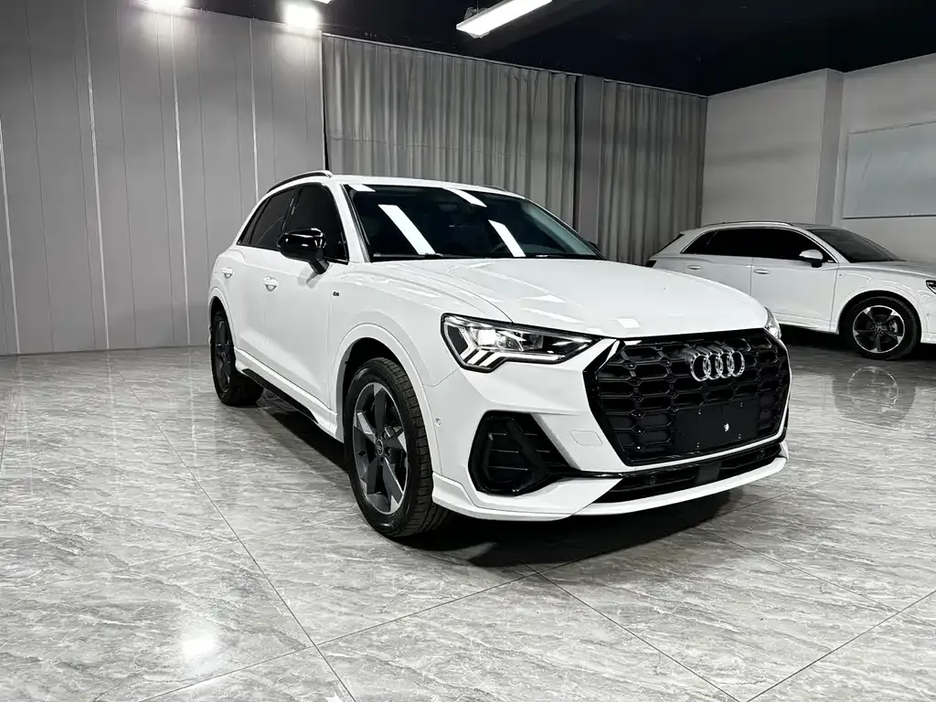 Audi Q3 — фото 3