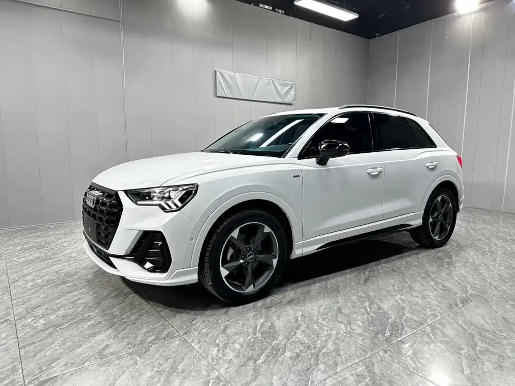 Audi Q3 — фото 9