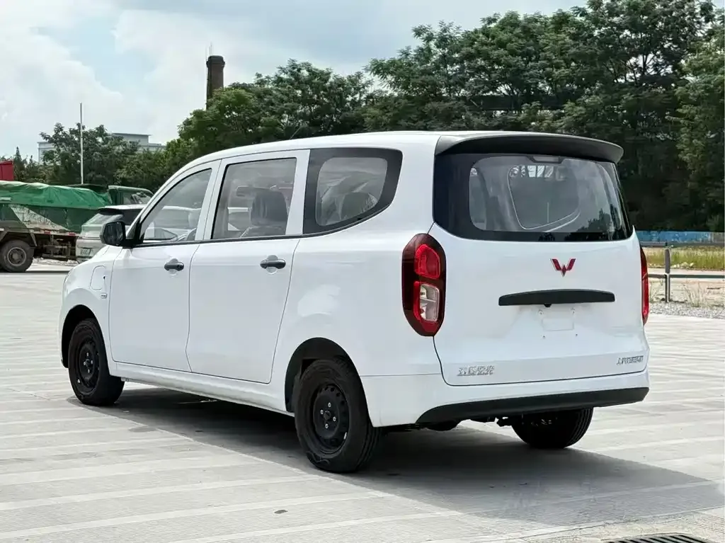 Wuling Hongguang EV — фото 6