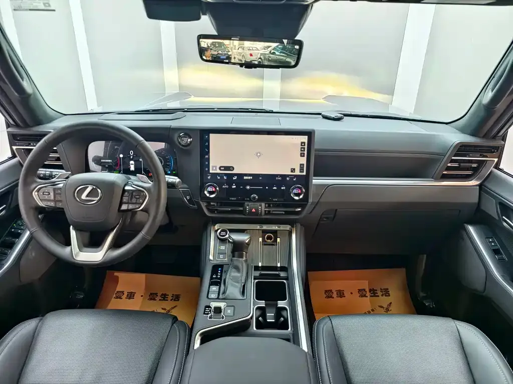 Lexus GX — фото 7