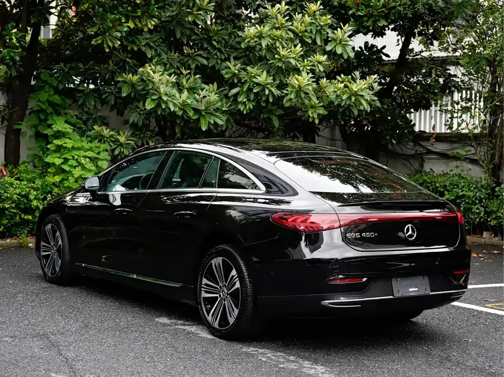 Mercedes-Benz EQS — фото 10