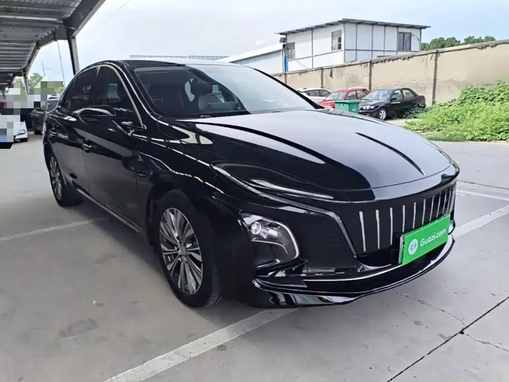 Hongqi E-QM5 — фото 7