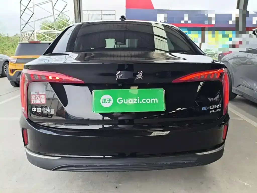 Hongqi E-QM5 — фото 3