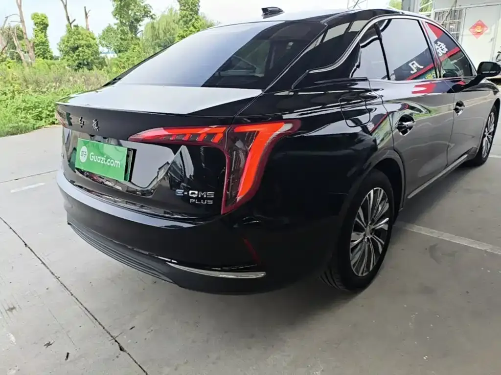 Hongqi E-QM5 — фото 8