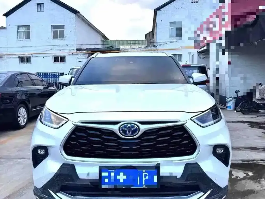 Toyota Highlander — фото 2