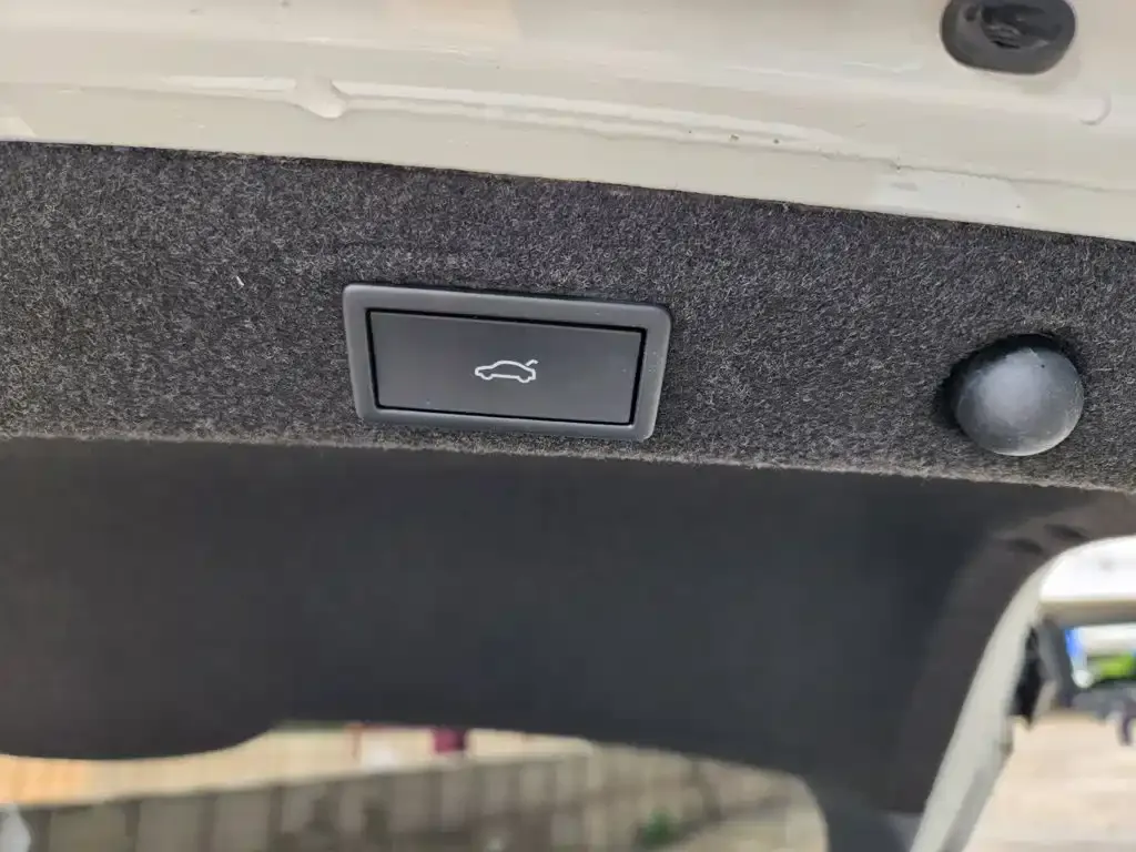 Skoda Octavia — фото 2