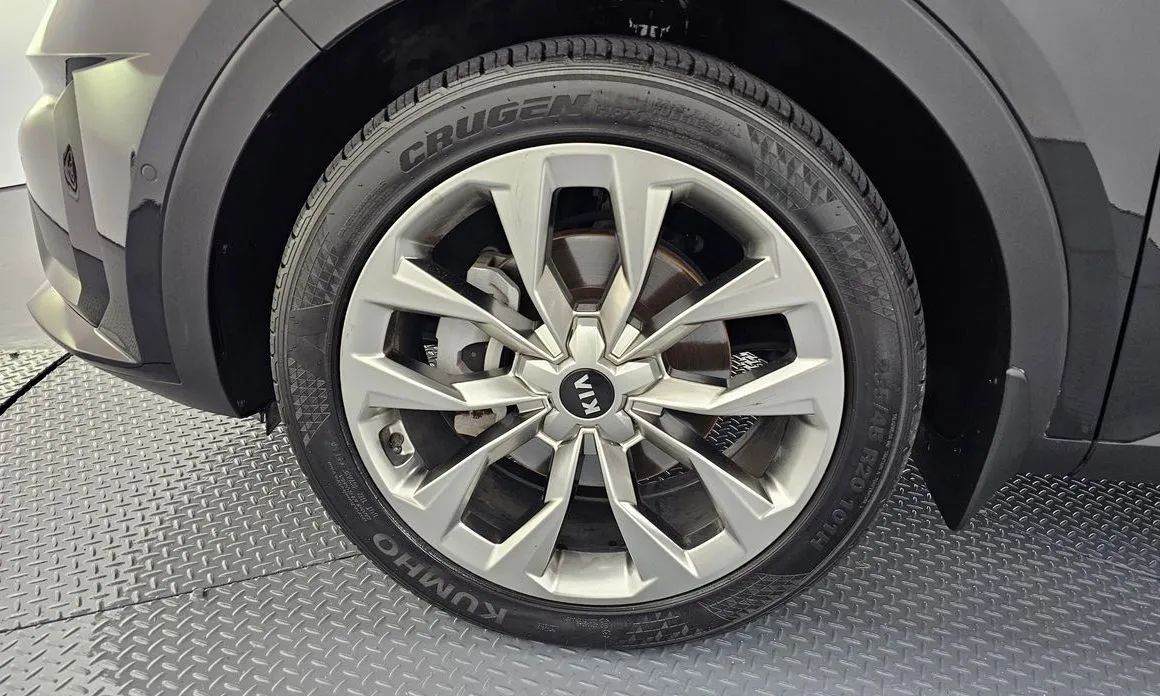 Kia Sorento — фото 9